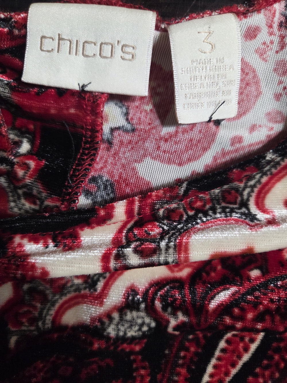Chico's Velvet Paisley Bell Sleeve Blouse / Tunic Top Size 3 (XL) - Picture 9 of 9
